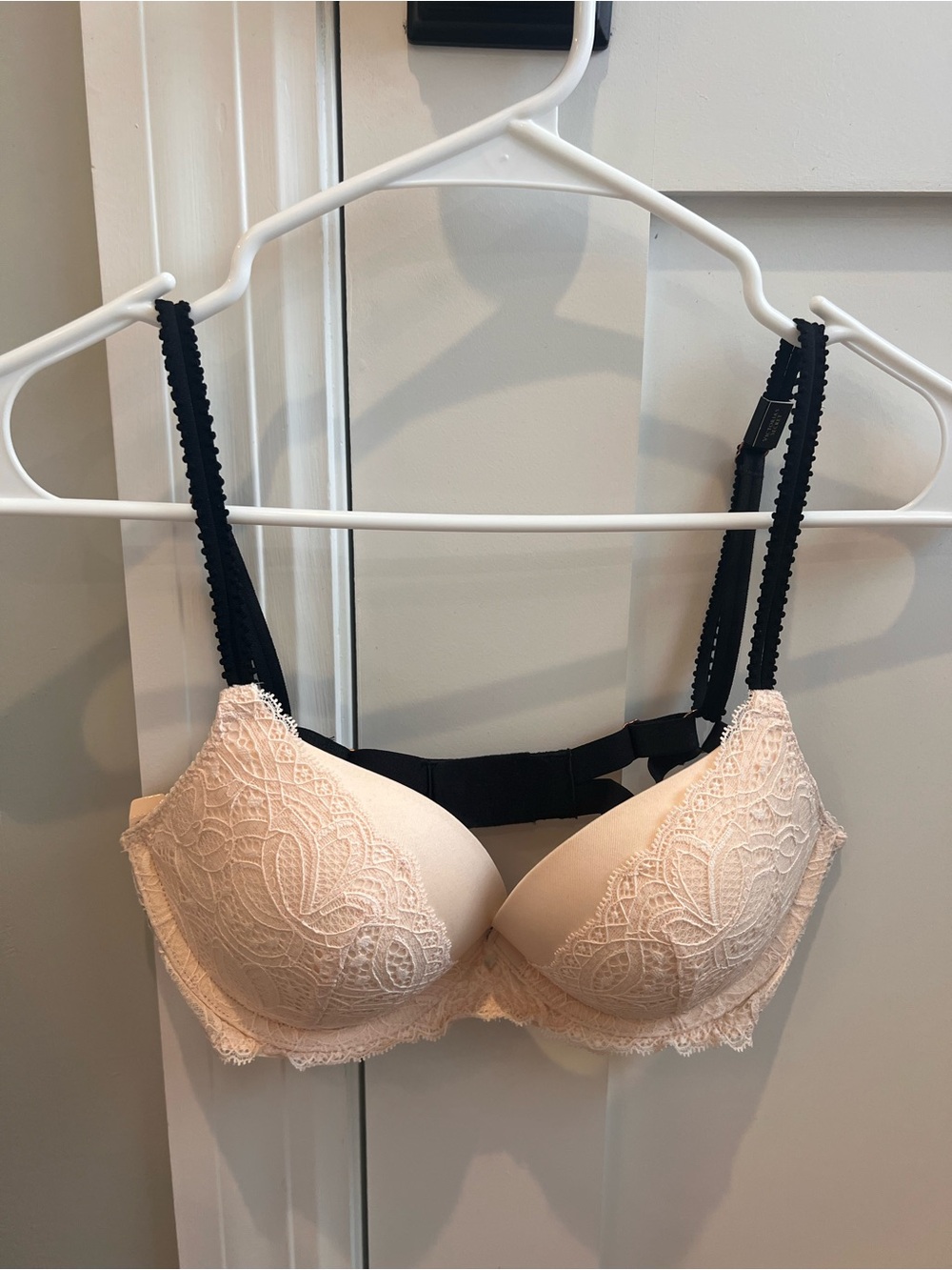 Very Sexy Lace Push-Up Bra - Cream with Black Straps